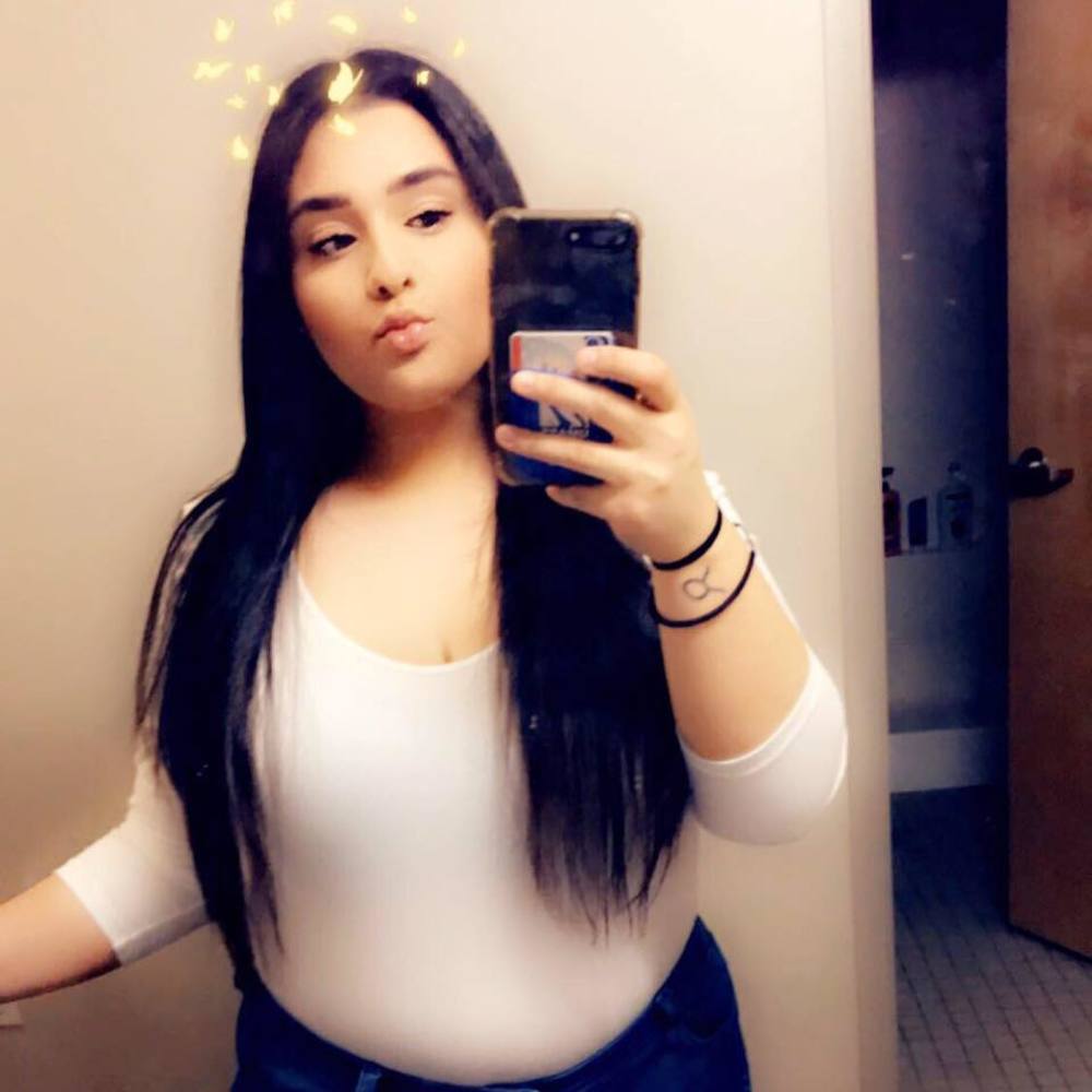 Meet your Posher, Zelal